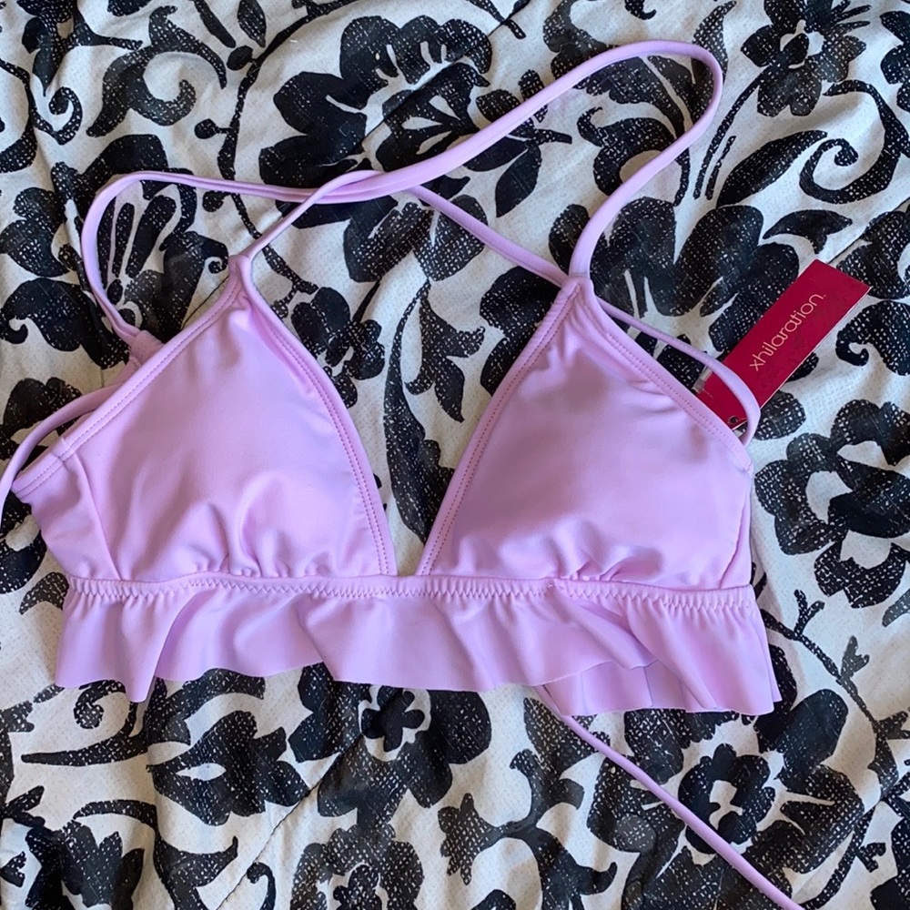 Lavender ruffled bathing suit top Size M